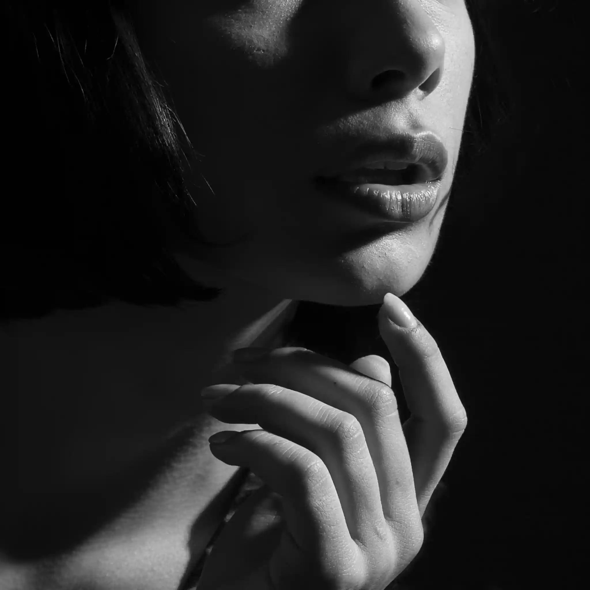 Xmas_home page_support image 1_female.webp__PID:75d6a723-f98b-4670-8365-784efe6b6067